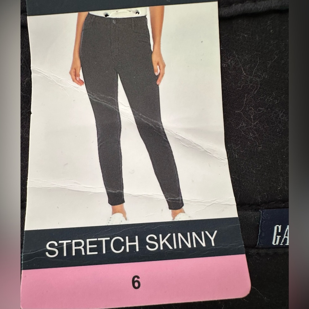 NWT Gap black jeans size 6 stretch skinny
